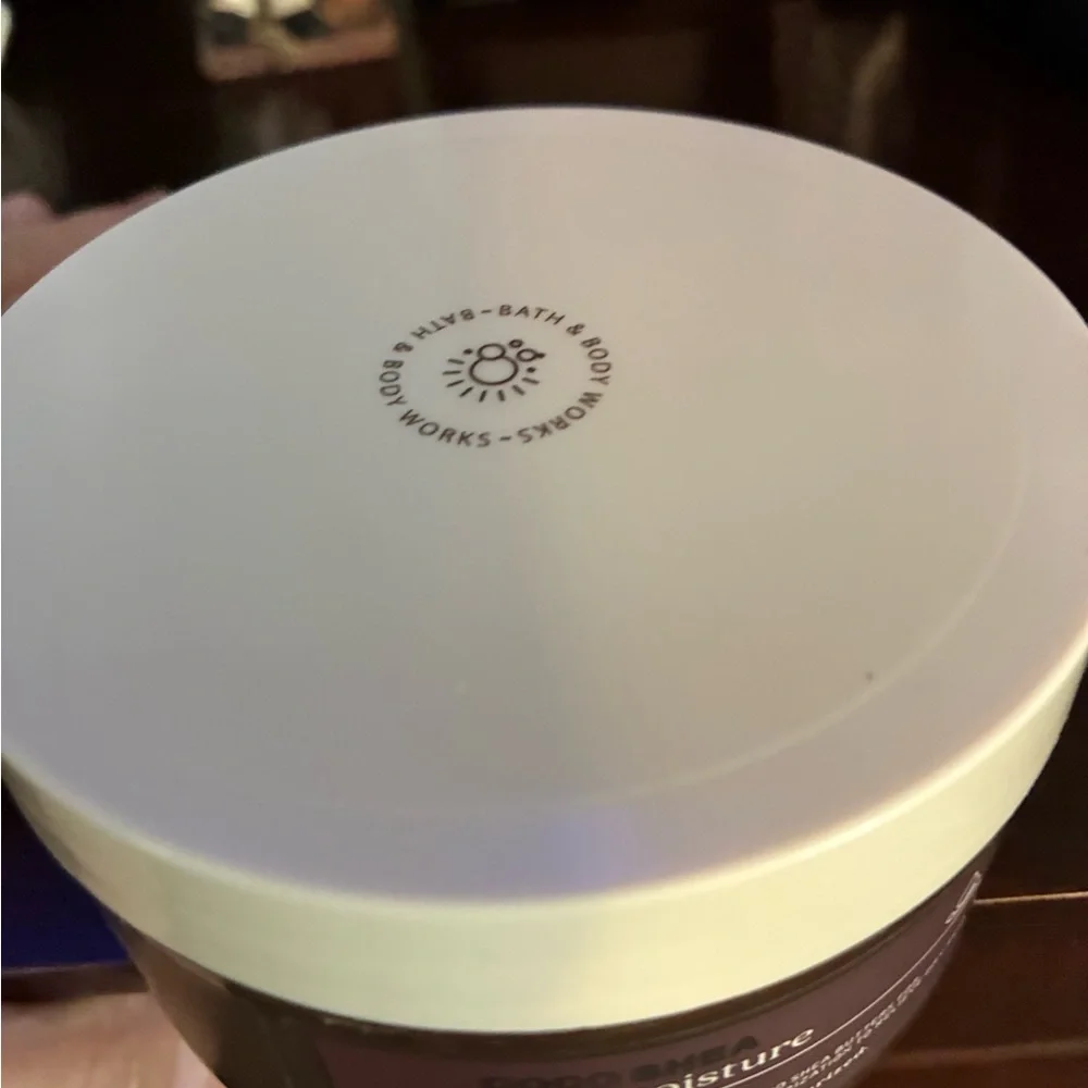 Coco Shea Rich Moisture Body Butter
Bath & Body Works 6.5 OZ - Picture 2 of 3